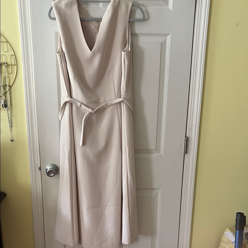 Women’s Cream Mid Dress